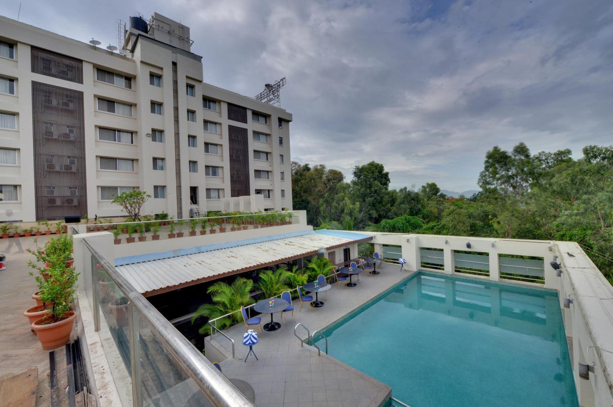 The Fern Residency, Vadgaon - Talegaon, Pune Luaran gambar