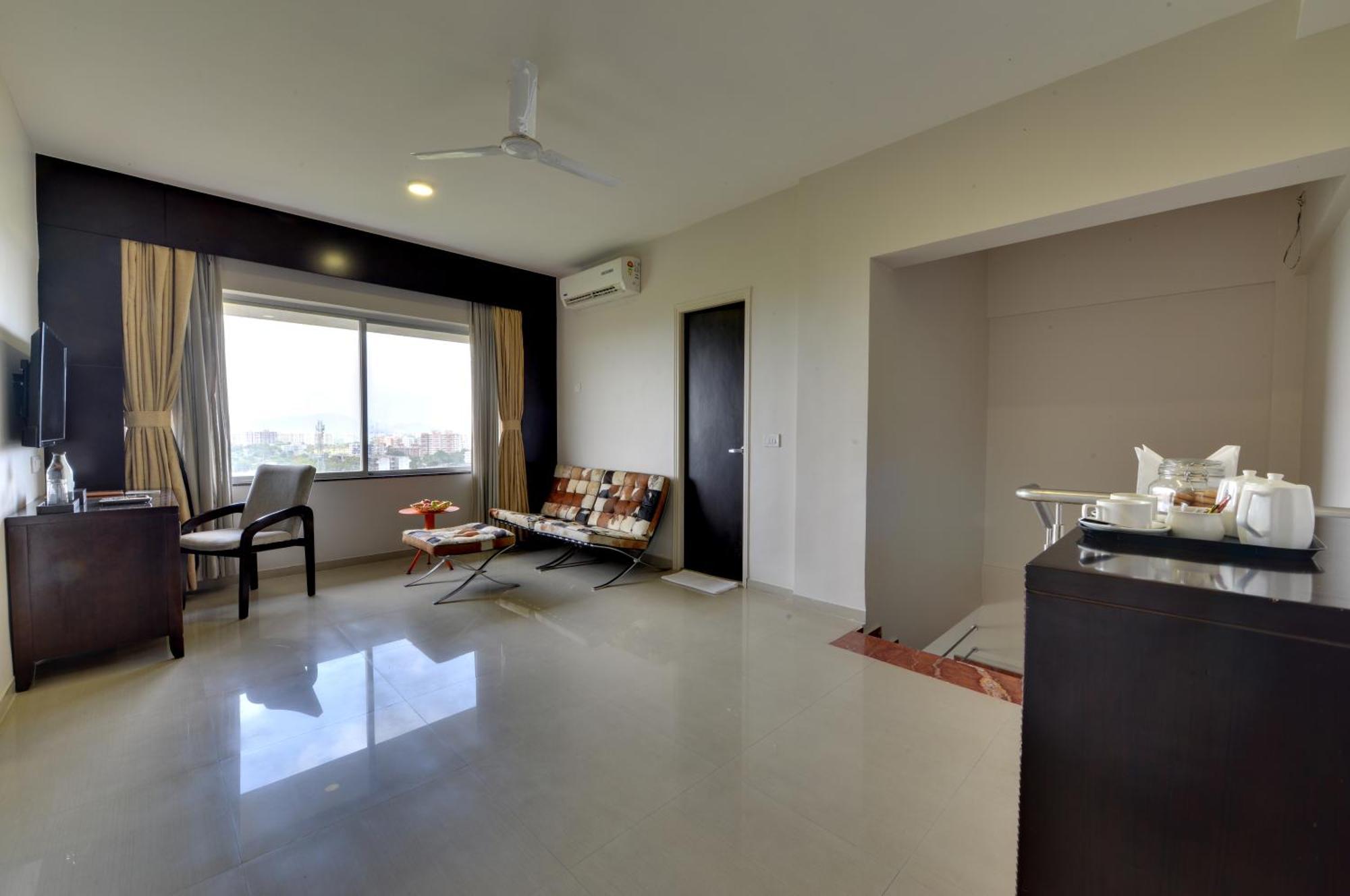 The Fern Residency, Vadgaon - Talegaon, Pune Luaran gambar